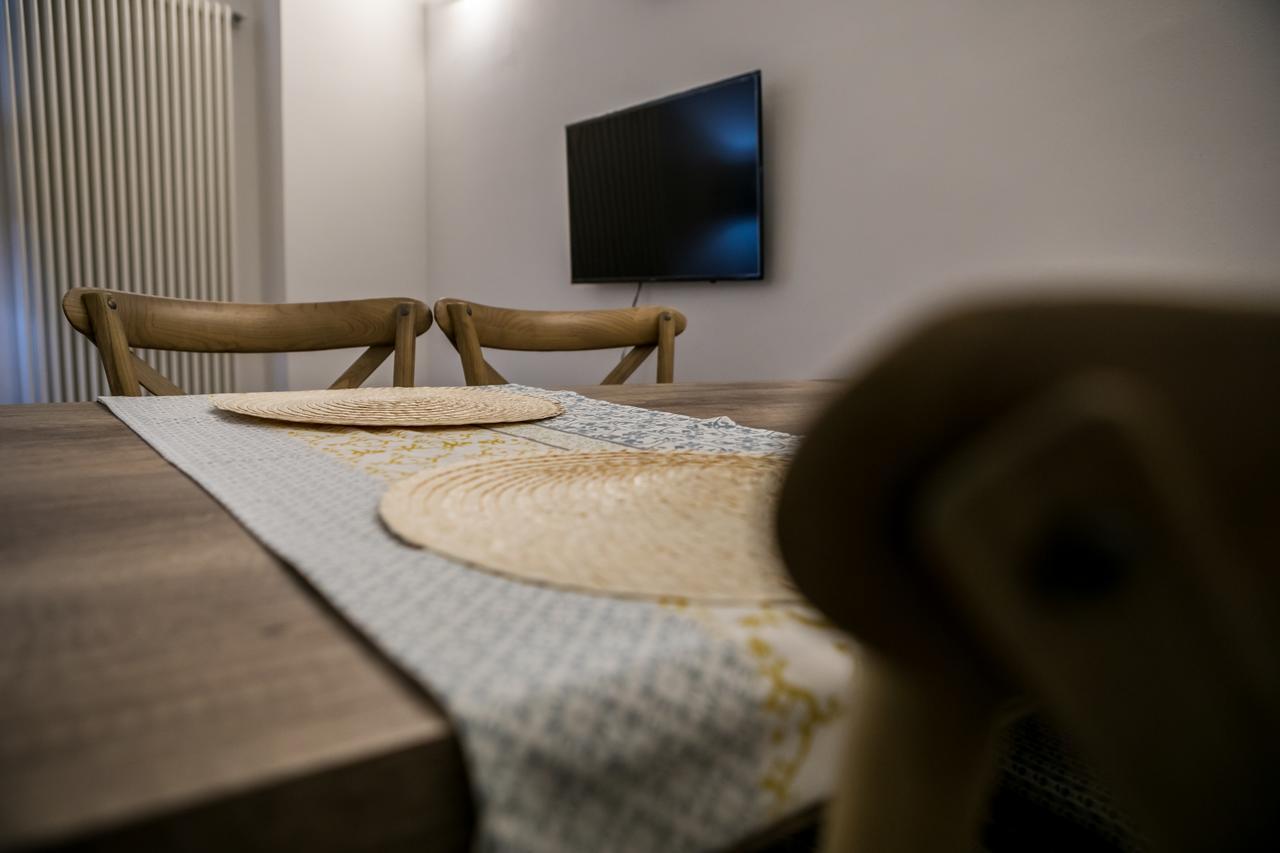 Miklu Luxury Suite Лече Екстериор снимка